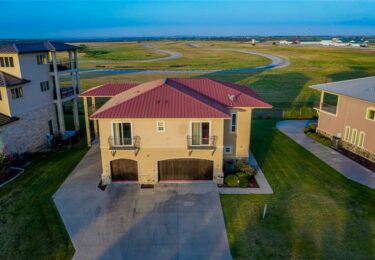 Photo of North Texas Subdivision Has 1.7 Mile Racetrack – in Backyard!