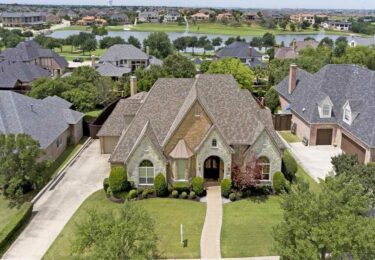 Photo of 810 King Ban Drive, Lewisville, TX 75056